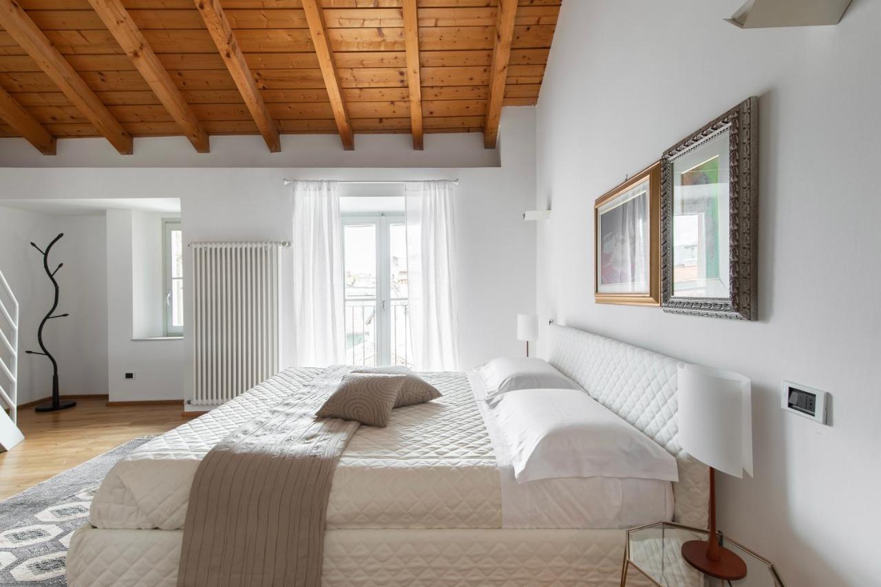 A Casa Nuccia Mansarda By Holiday Solutions Como Exteriör bild