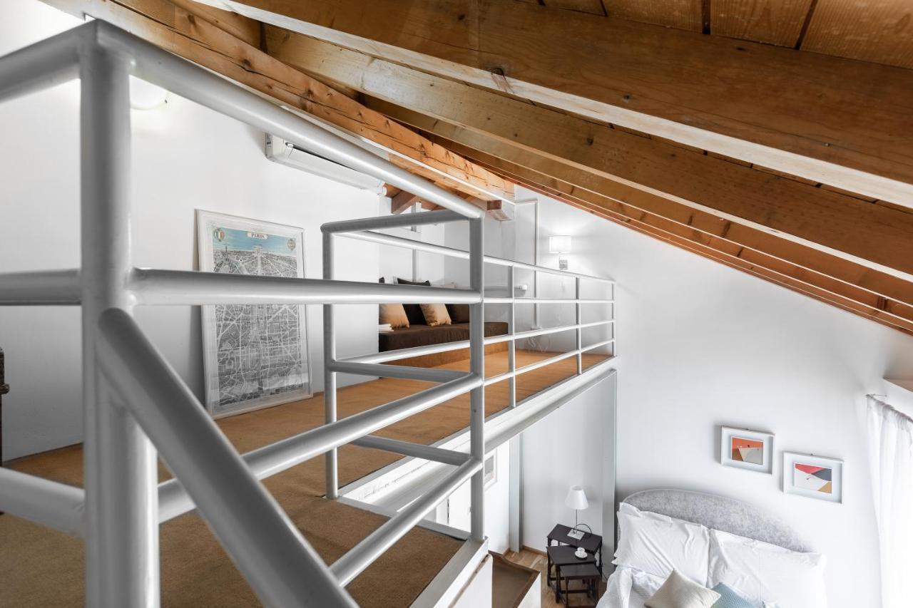 A Casa Nuccia Mansarda By Holiday Solutions Como Exteriör bild